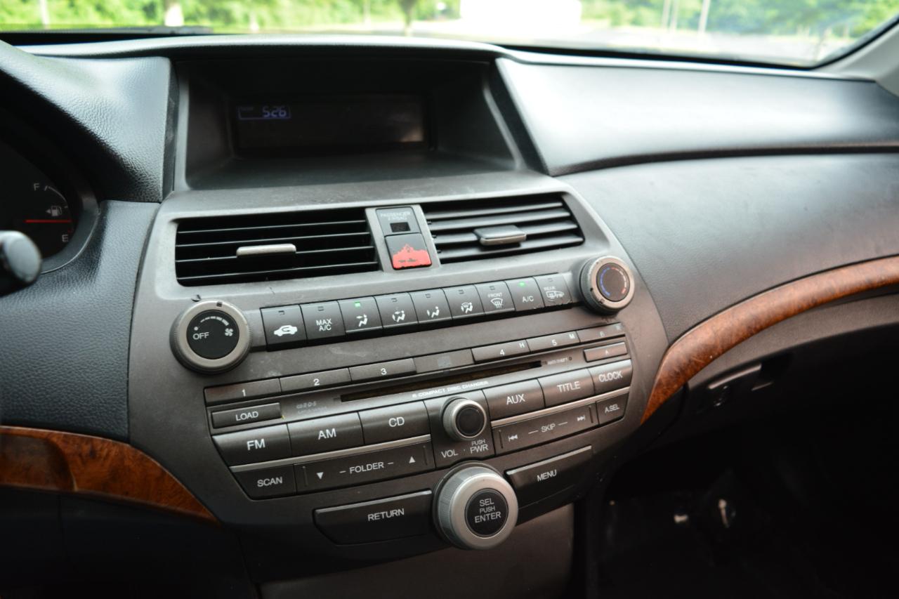 Honda Accord EX Sedan AT 2012