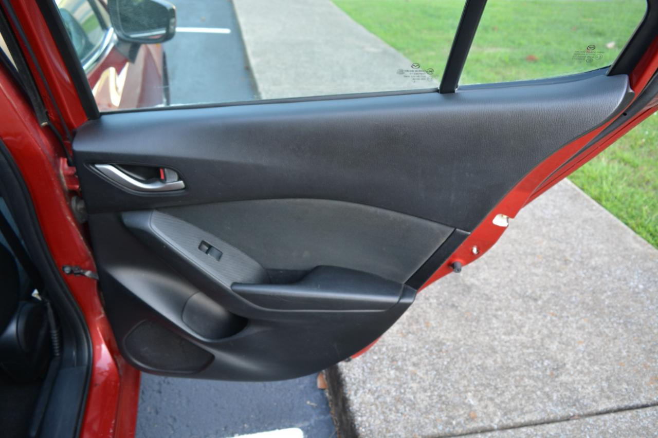 Mazda MAZDA3 i Sport AT 4-Door 2016