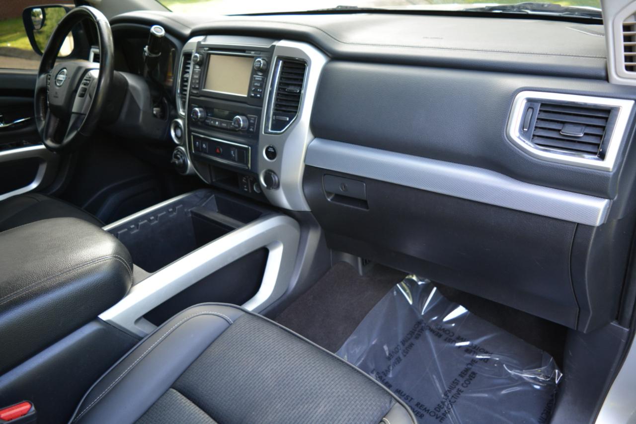 Nissan Titan PRO-4X Crew Cab 4WD 2018