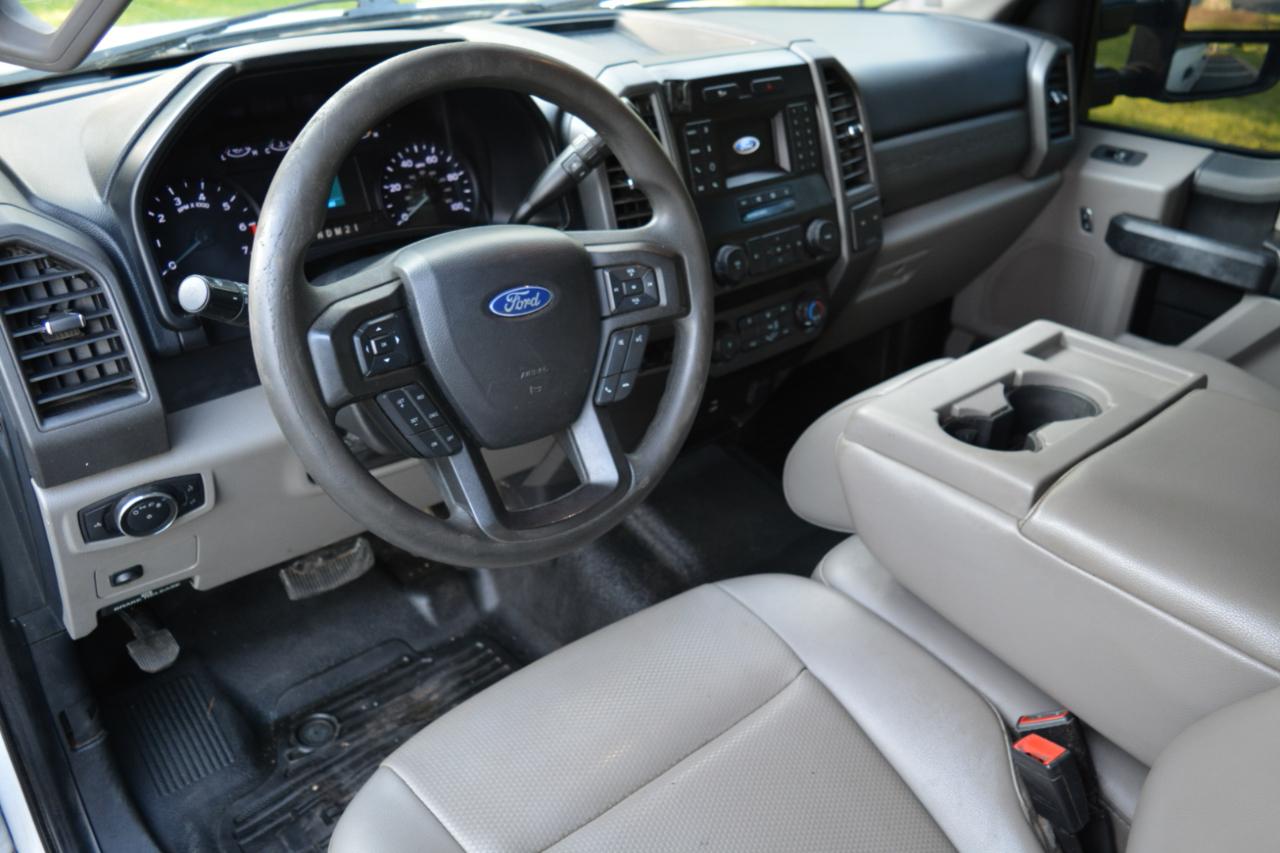 Ford F-250 SD Lariat Crew Cab 2WD 2021