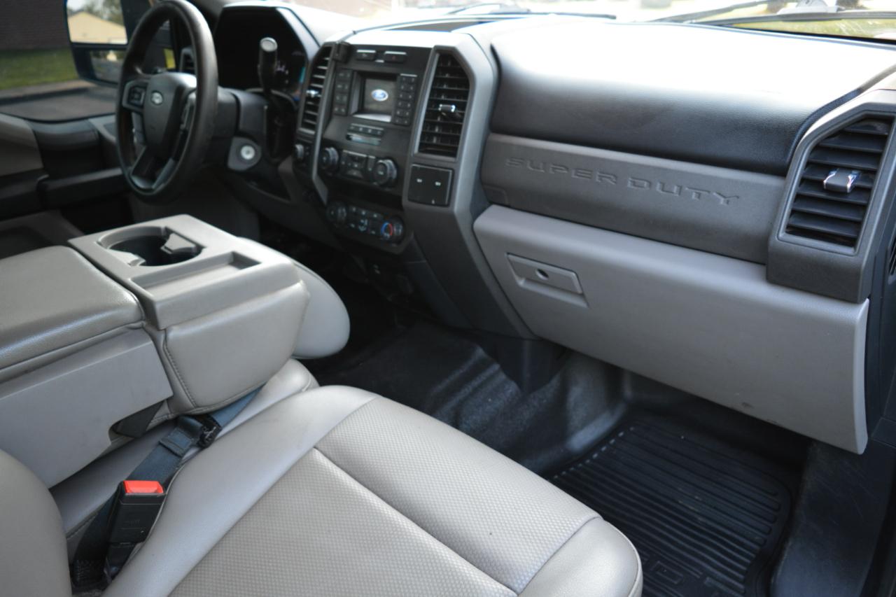Ford F-250 SD Lariat Crew Cab 2WD 2021