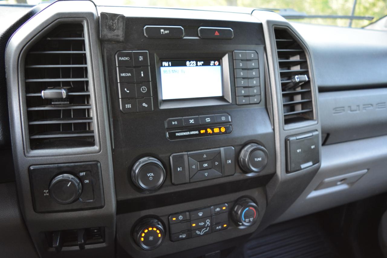 Ford F-250 SD Lariat Crew Cab 2WD 2021
