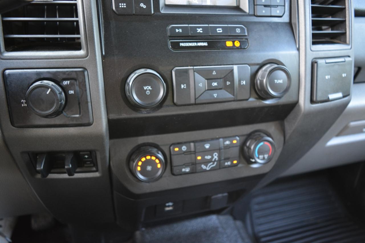 Ford F-250 SD Lariat Crew Cab 2WD 2021