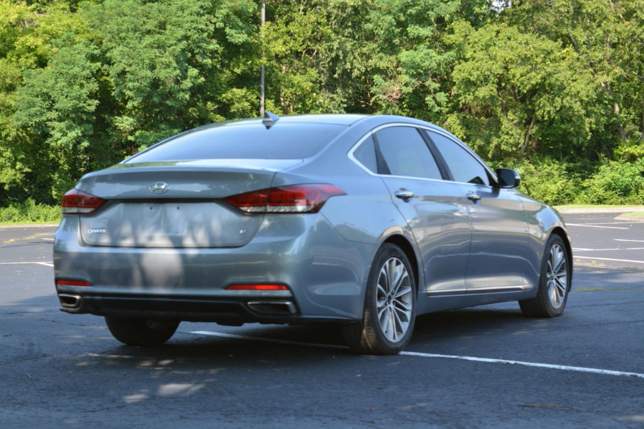 Hyundai Genesis 3.8L 2015