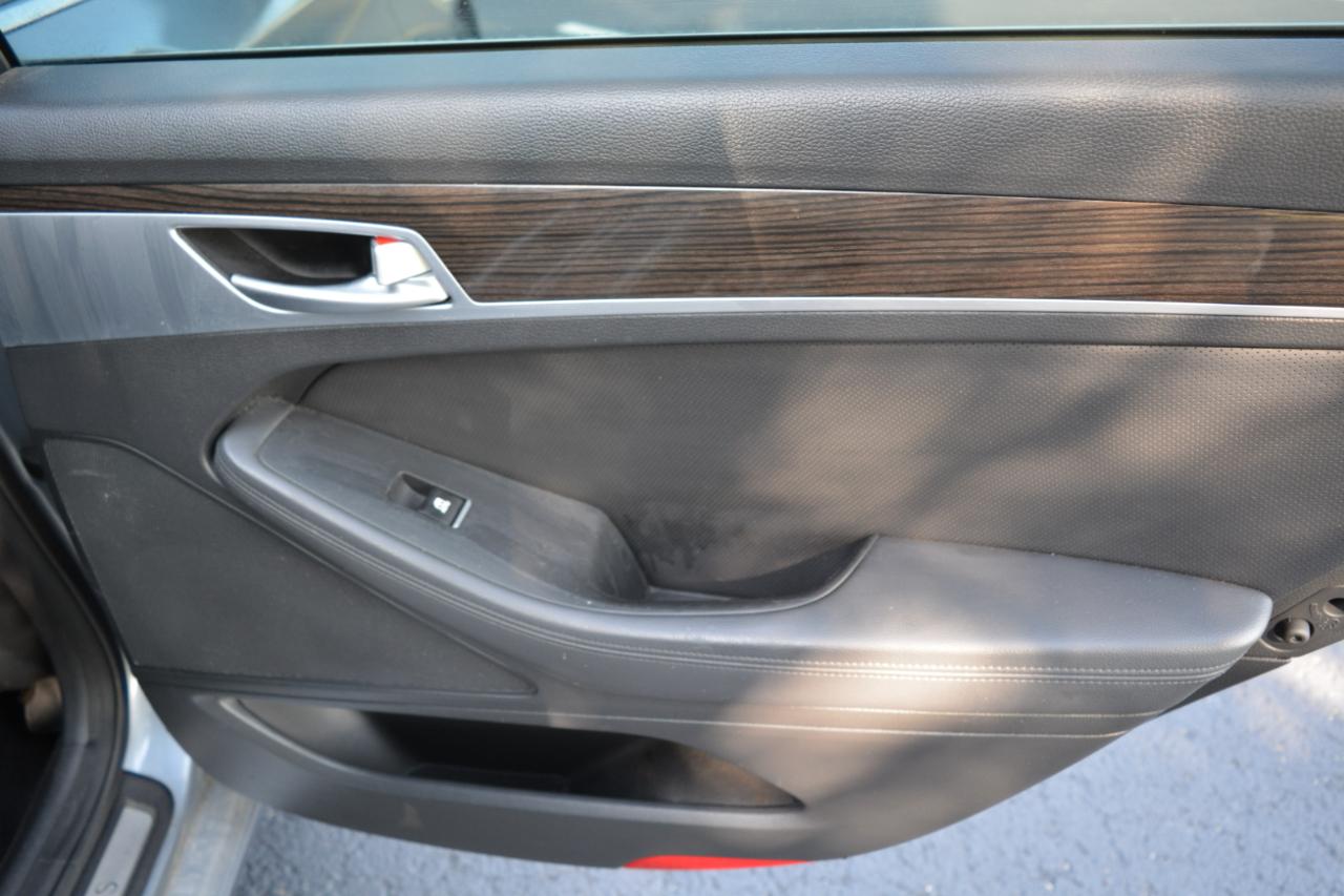 Hyundai Genesis 3.8L 2015