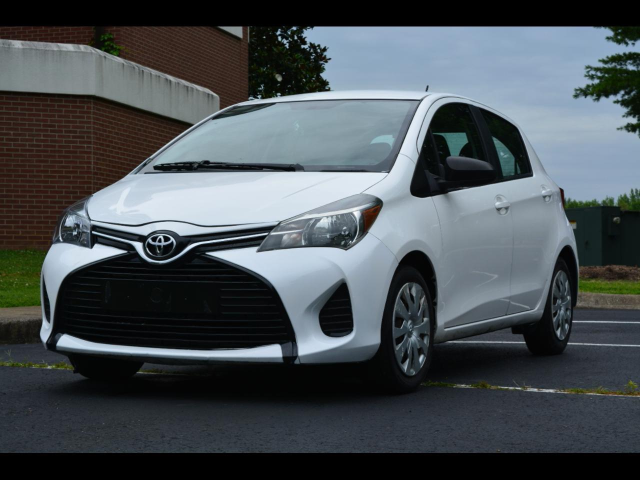Toyota Yaris LE 5-Door AT 2016