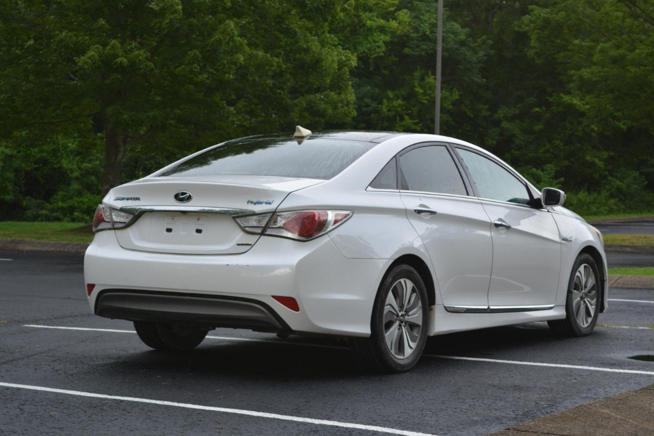 Hyundai Sonata Hybrid Sedan 2014