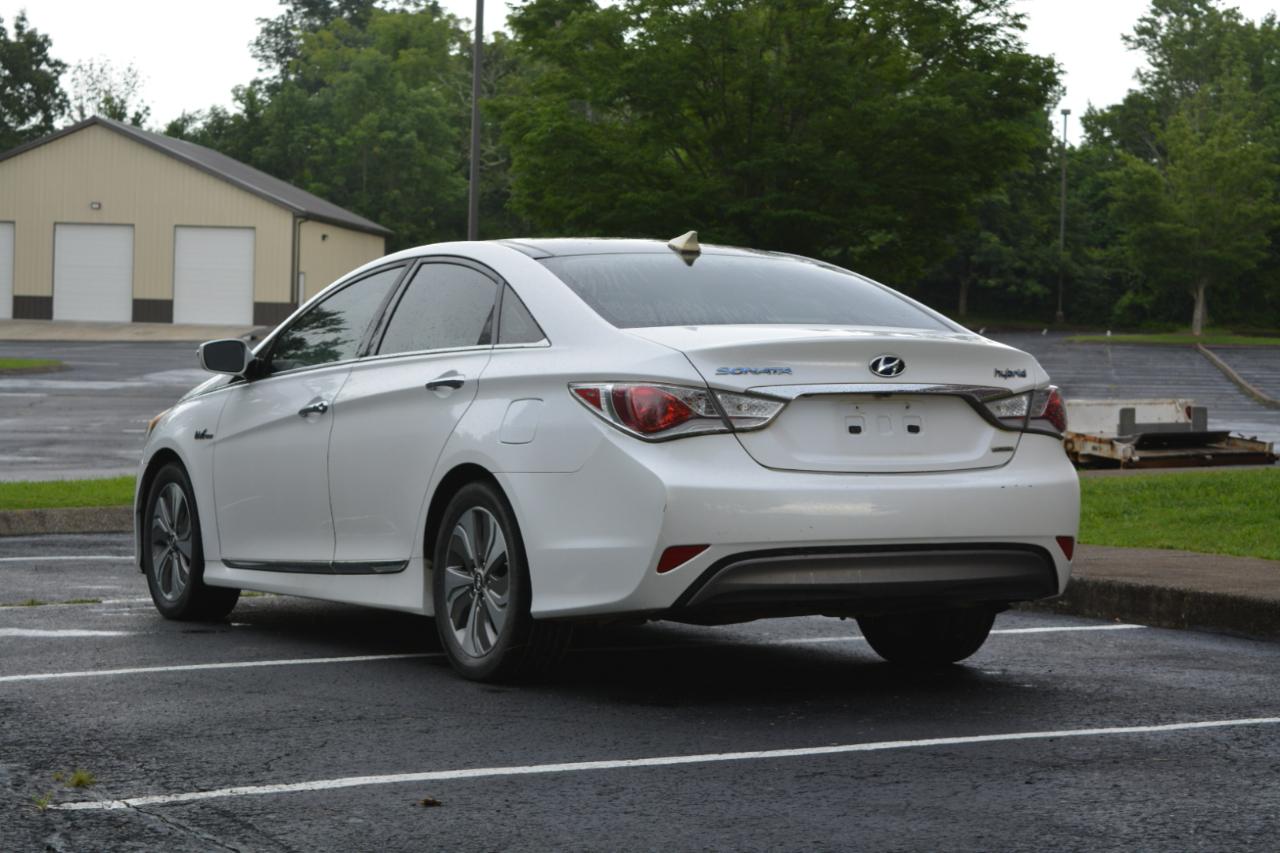Hyundai Sonata Hybrid Sedan 2014