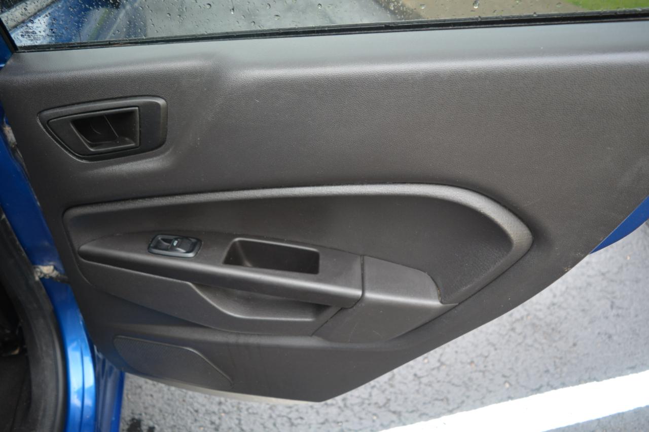 Ford Fiesta SE Sedan 2019