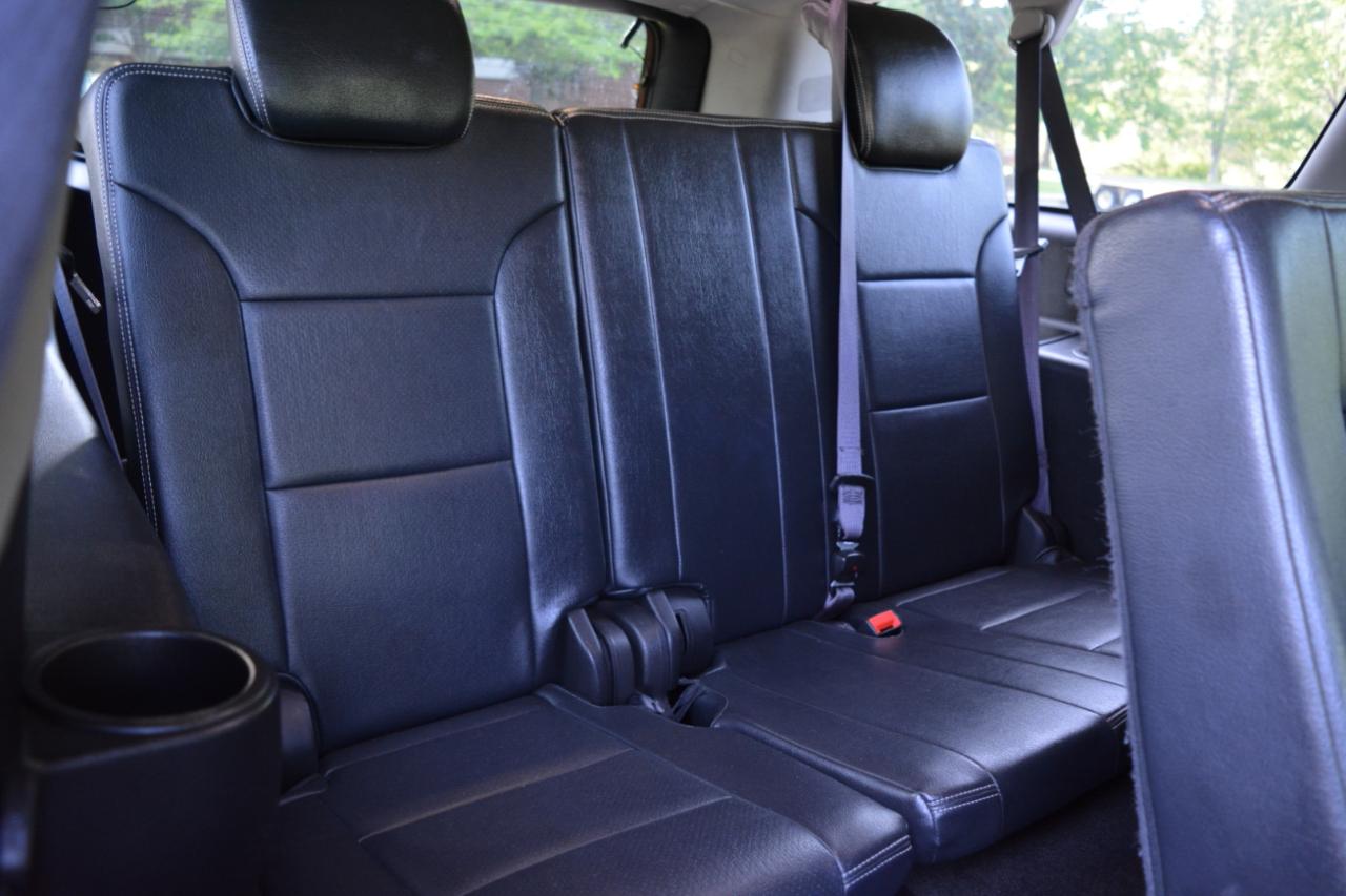 Chevrolet Suburban LS 2WD 2017