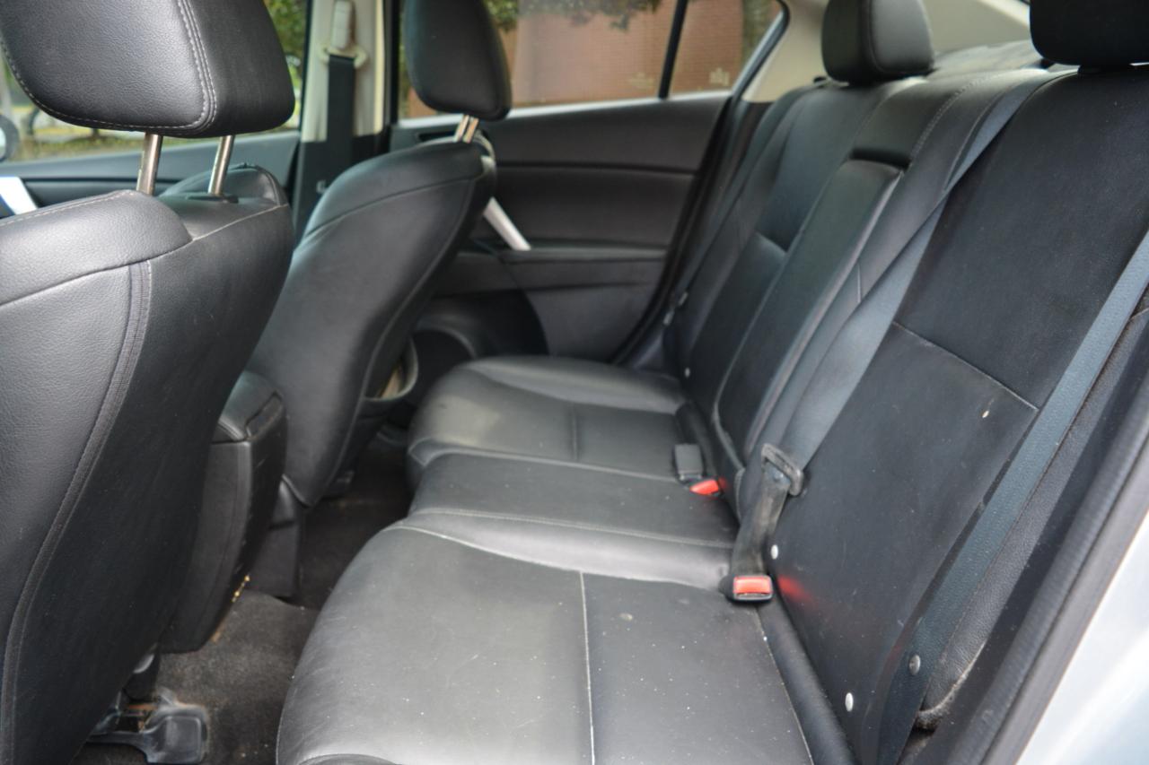 Mazda MAZDA3 I Grand Touring 4-Door 2012