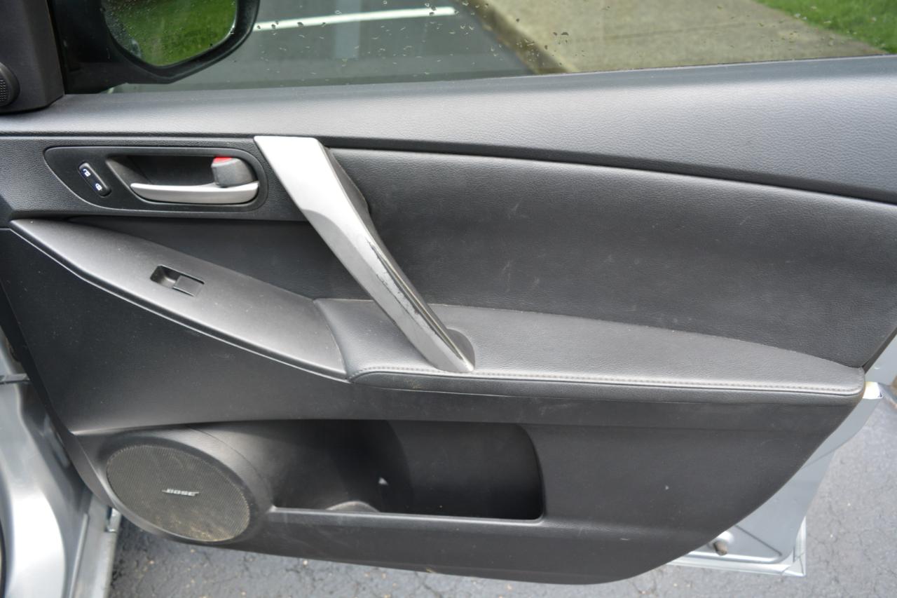 Mazda MAZDA3 I Grand Touring 4-Door 2012