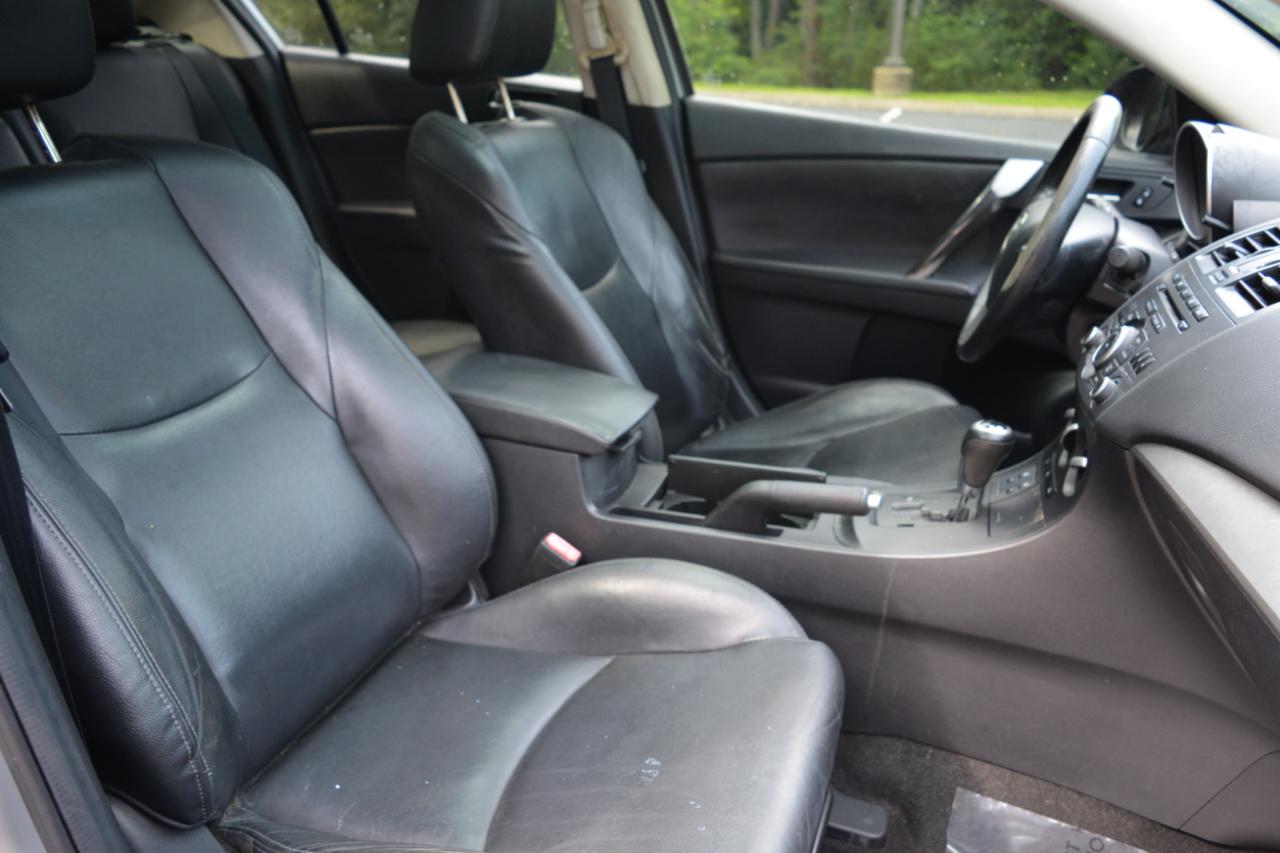 Mazda MAZDA3 I Grand Touring 4-Door 2012