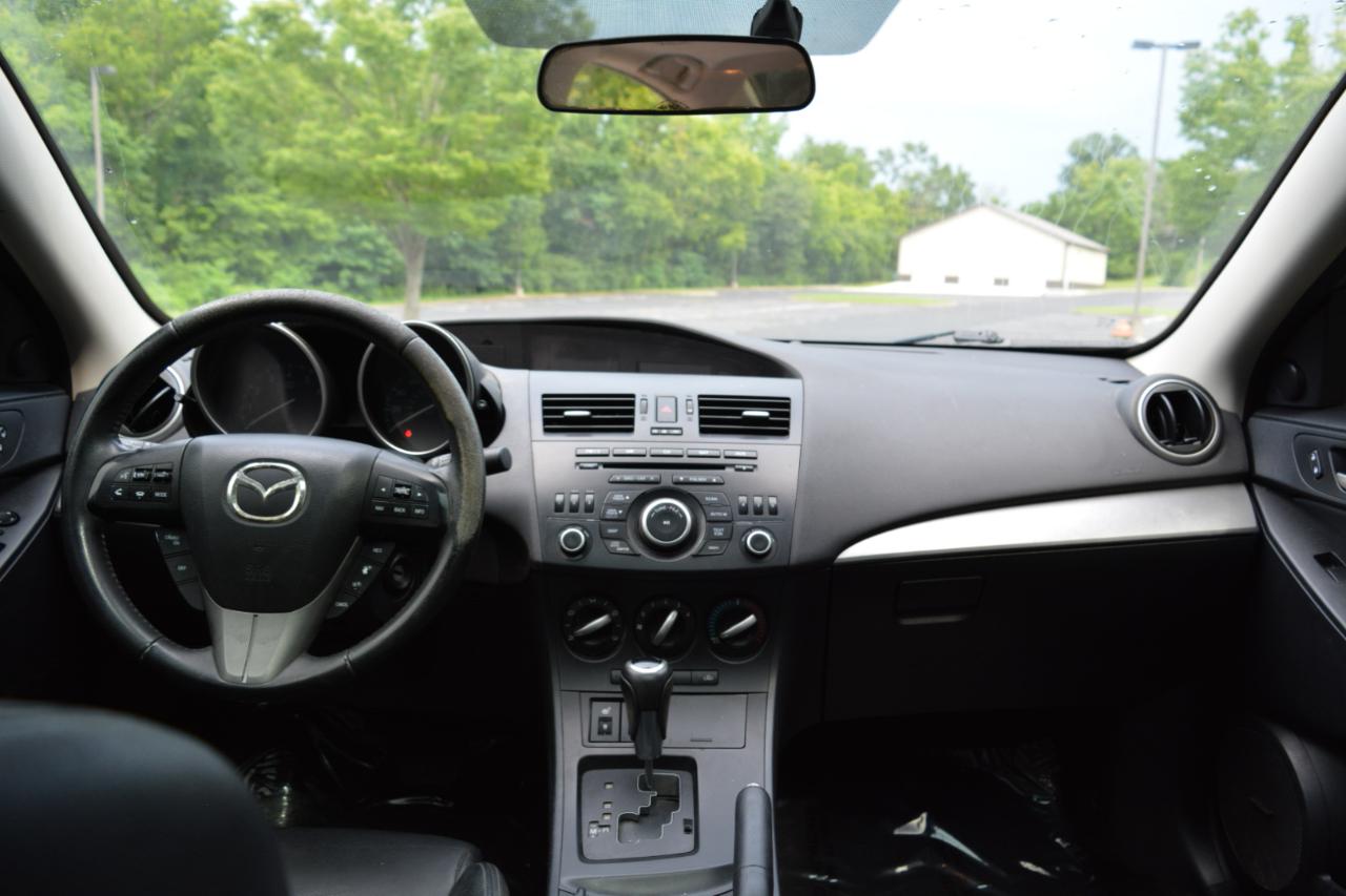 Mazda MAZDA3 I Grand Touring 4-Door 2012