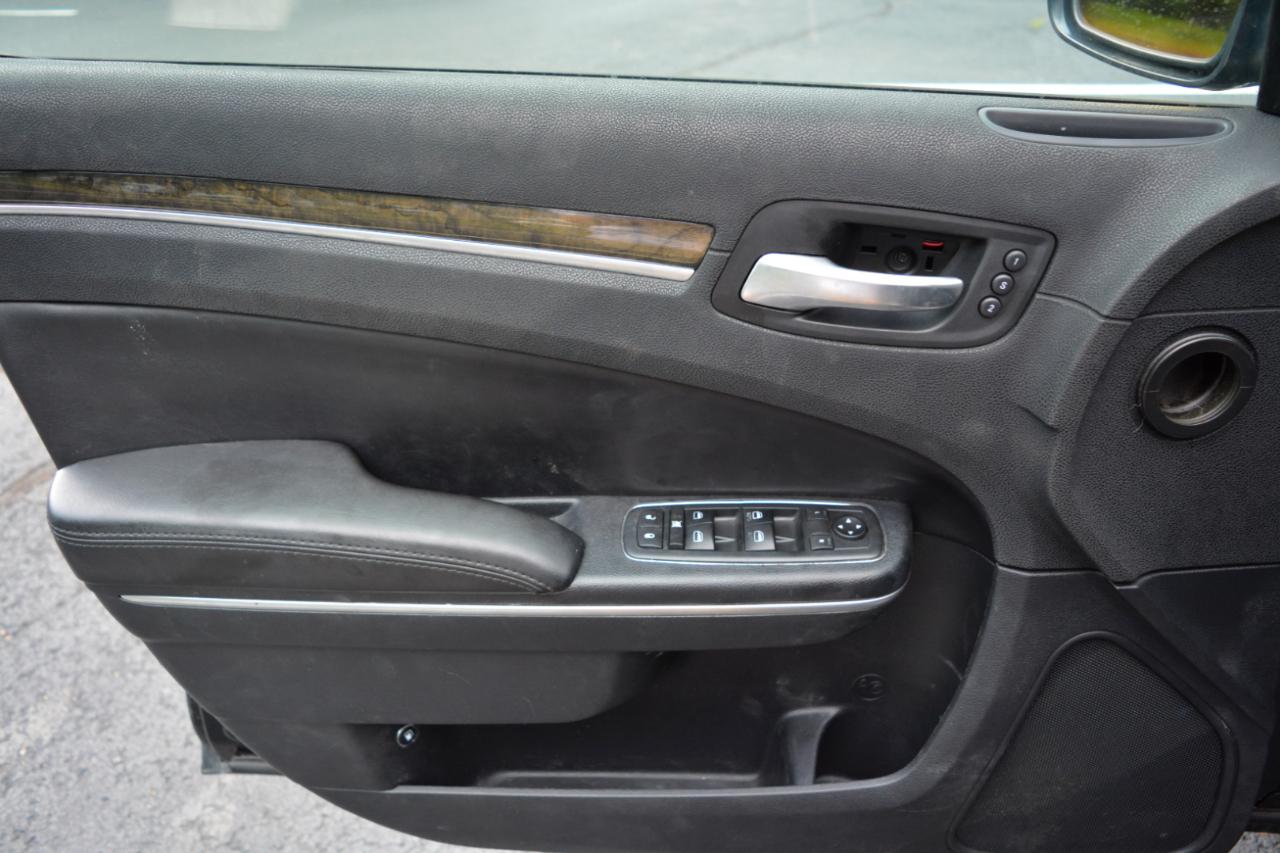 Chrysler 300 C RWD 2013
