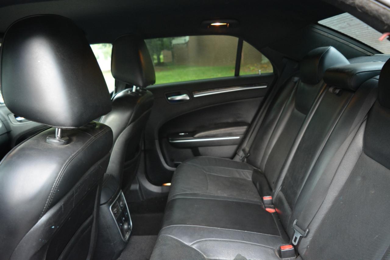 Chrysler 300 C RWD 2013