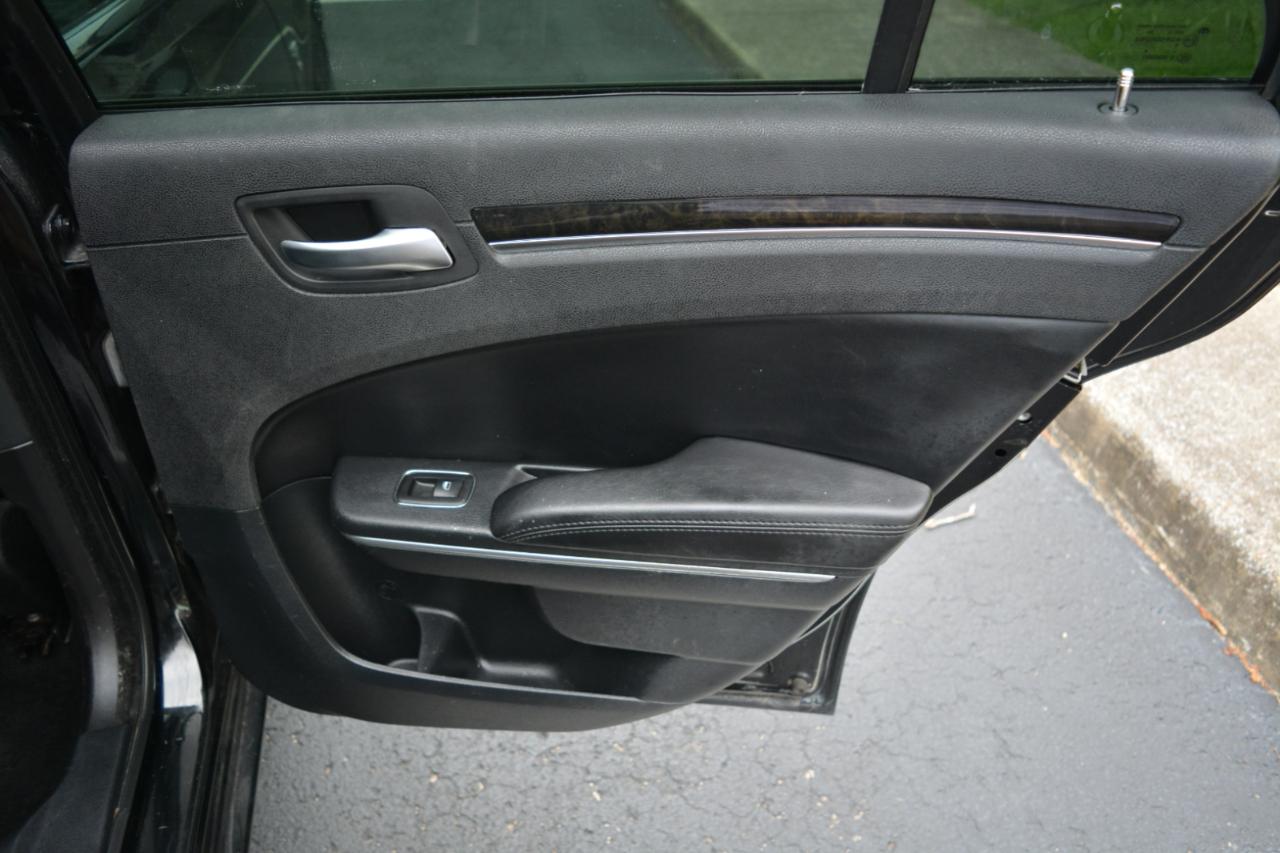 Chrysler 300 C RWD 2013