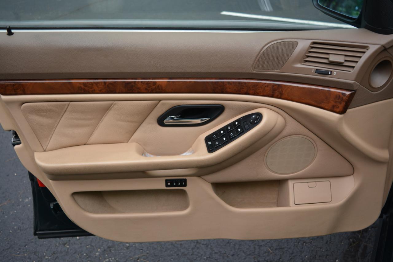 BMW 5-Series 540iA 1999