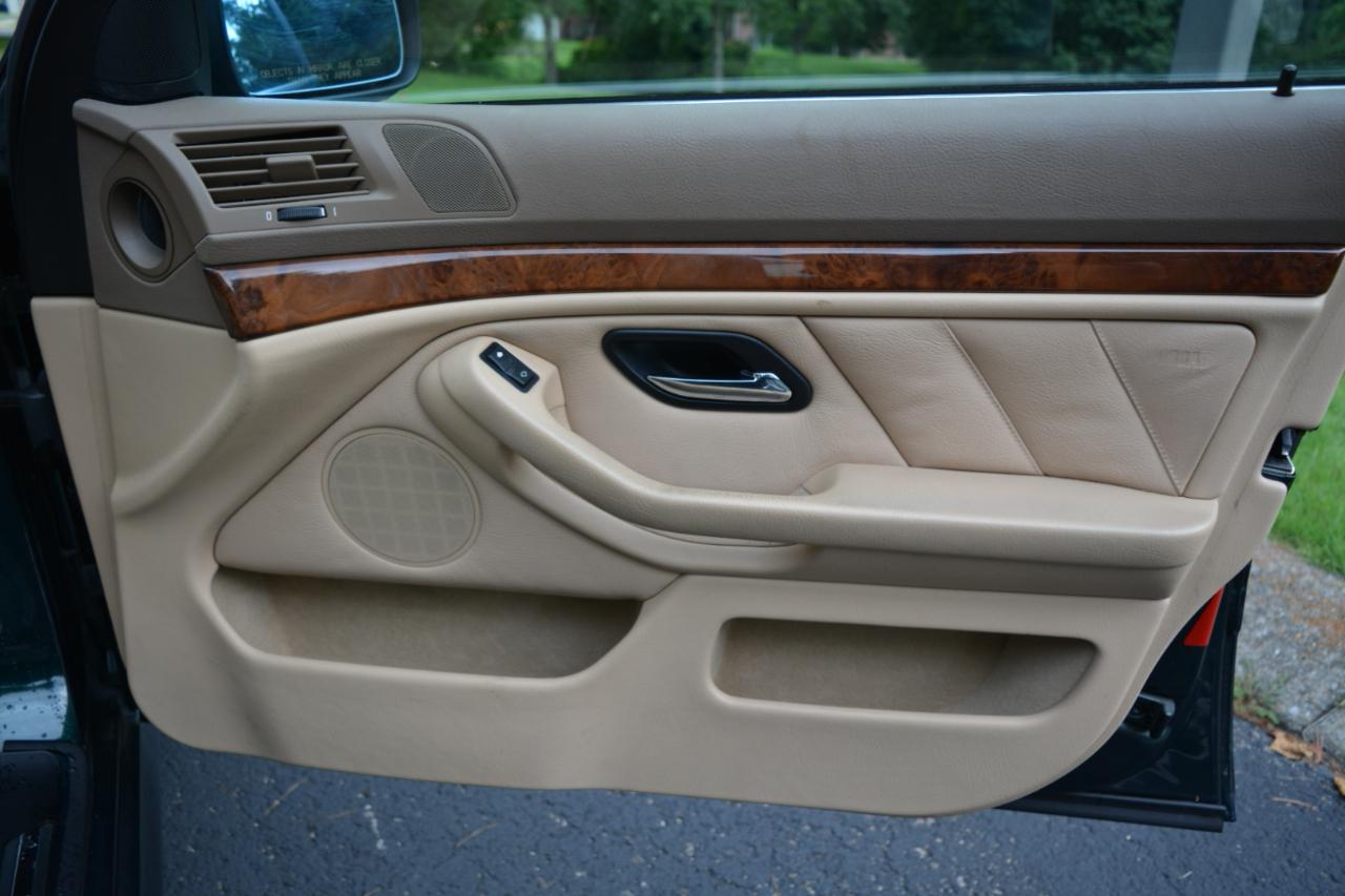 BMW 5-Series 540iA 1999