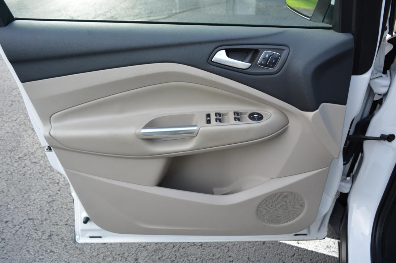 Ford Escape Titanium FWD 2016