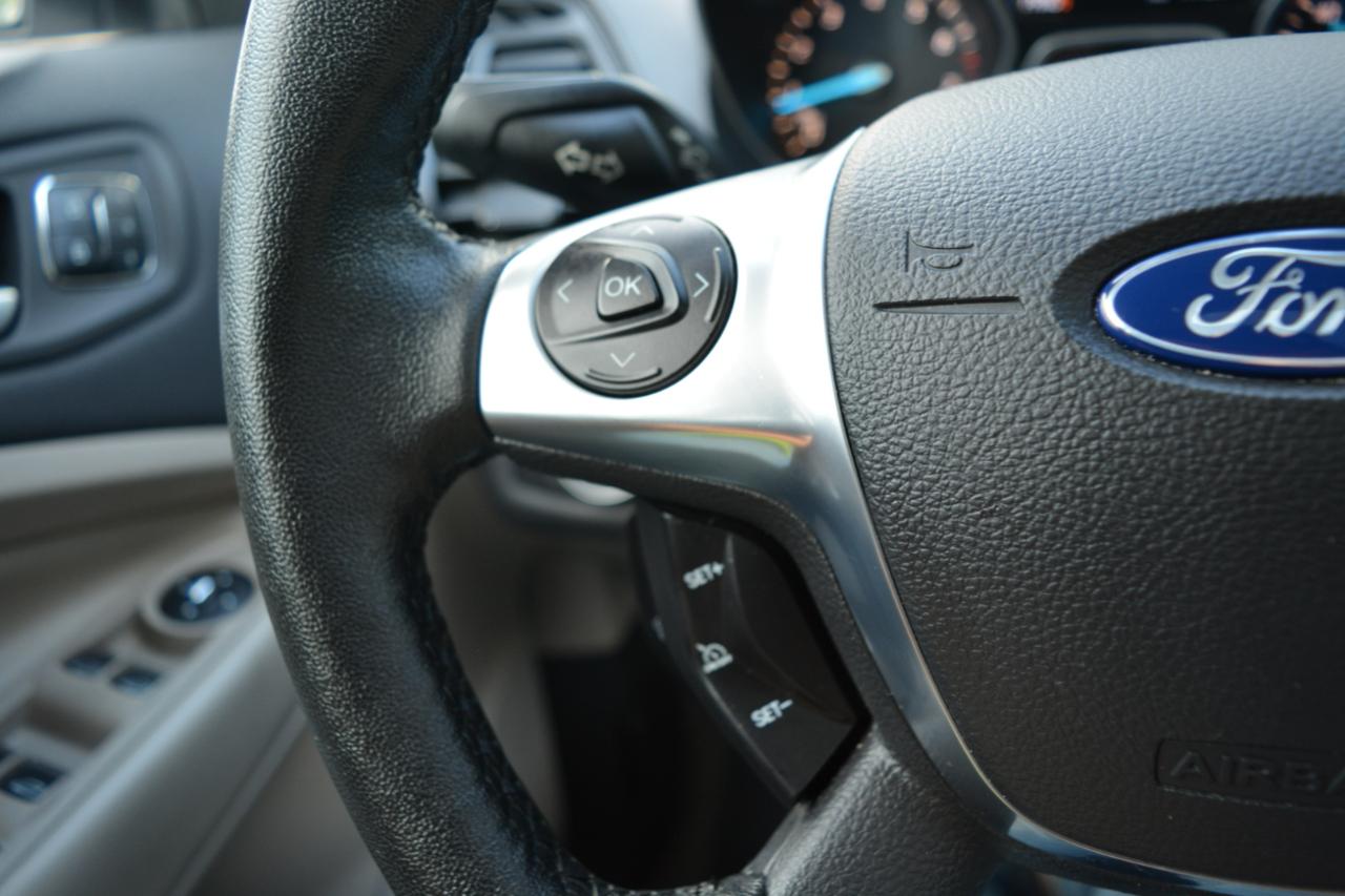Ford Escape Titanium FWD 2016