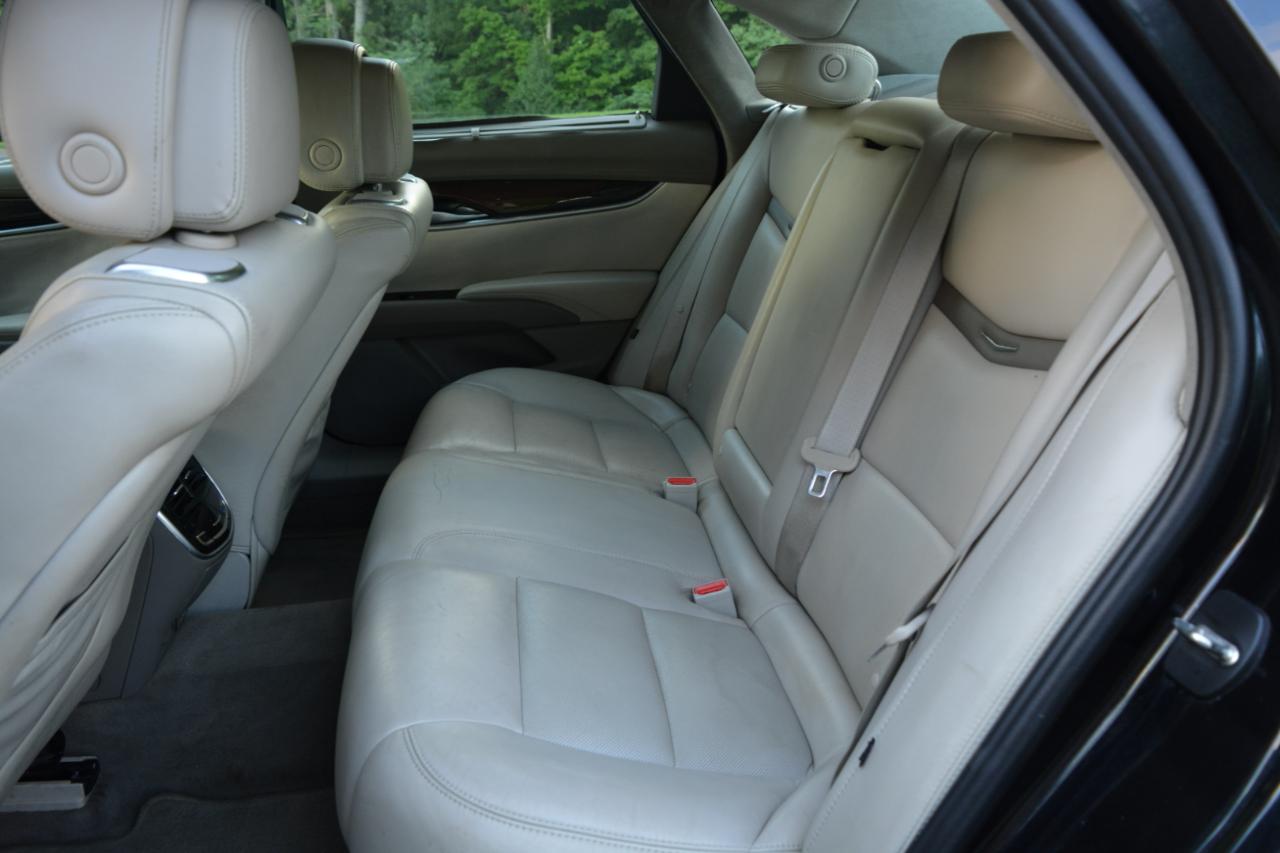 Cadillac XTS Platinum FWD 2014