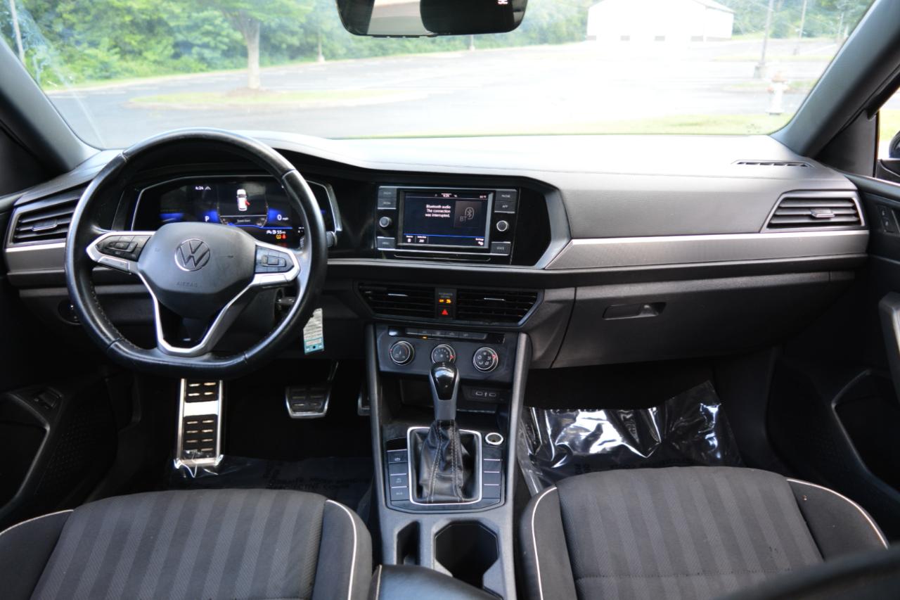 Volkswagen Jetta Sport 2023