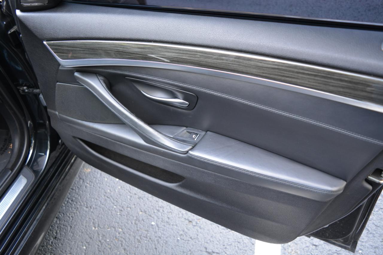 BMW 5-Series 535i 2016