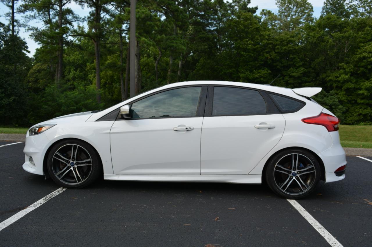 Ford Focus ST Hatch 2017