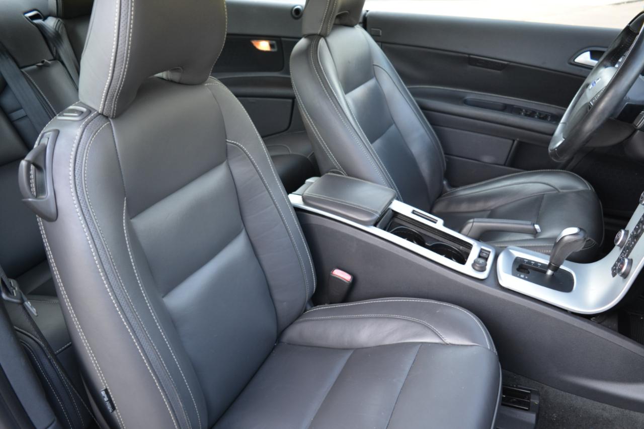 Volvo C70 T5 2012