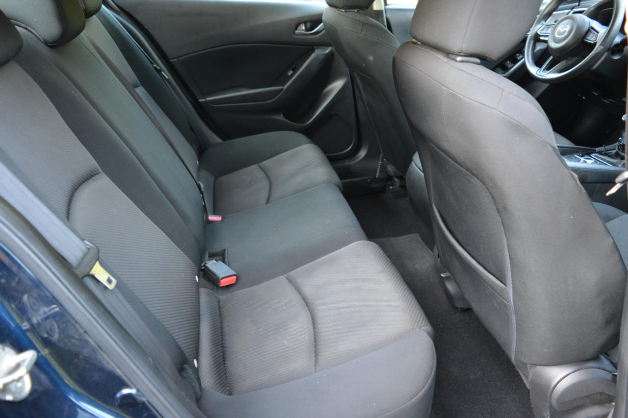 Mazda MAZDA3 i Sport AT 4-Door 2017