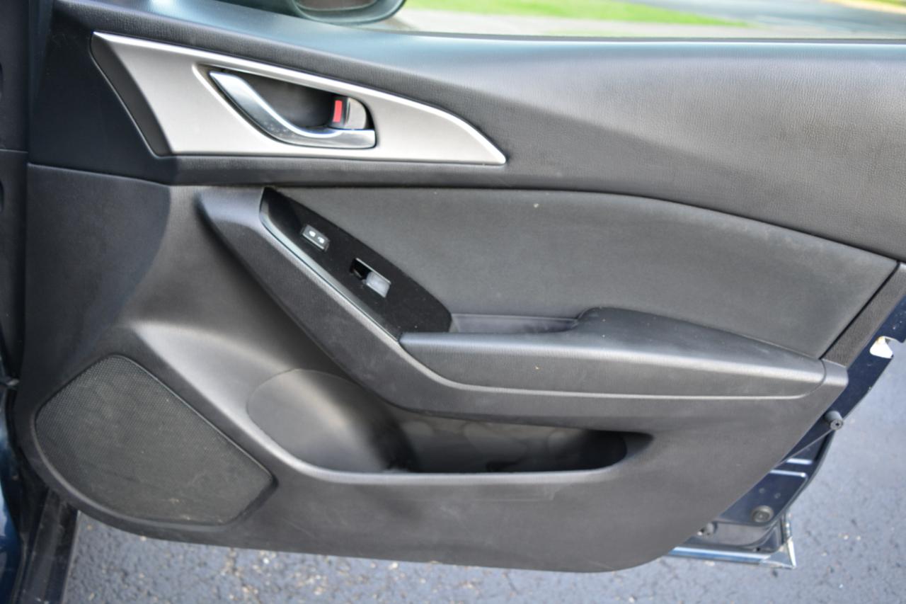 Mazda MAZDA3 i Sport AT 4-Door 2017