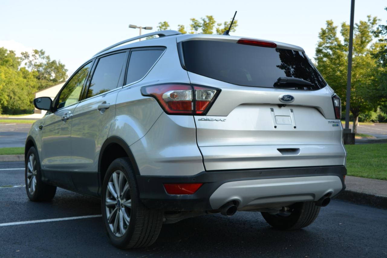 Ford Escape Titanium 4WD 2018