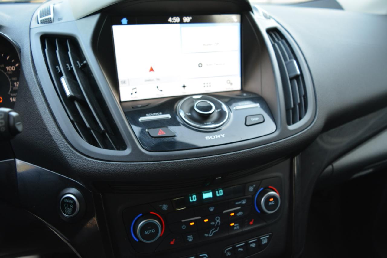 Ford Escape Titanium 4WD 2018