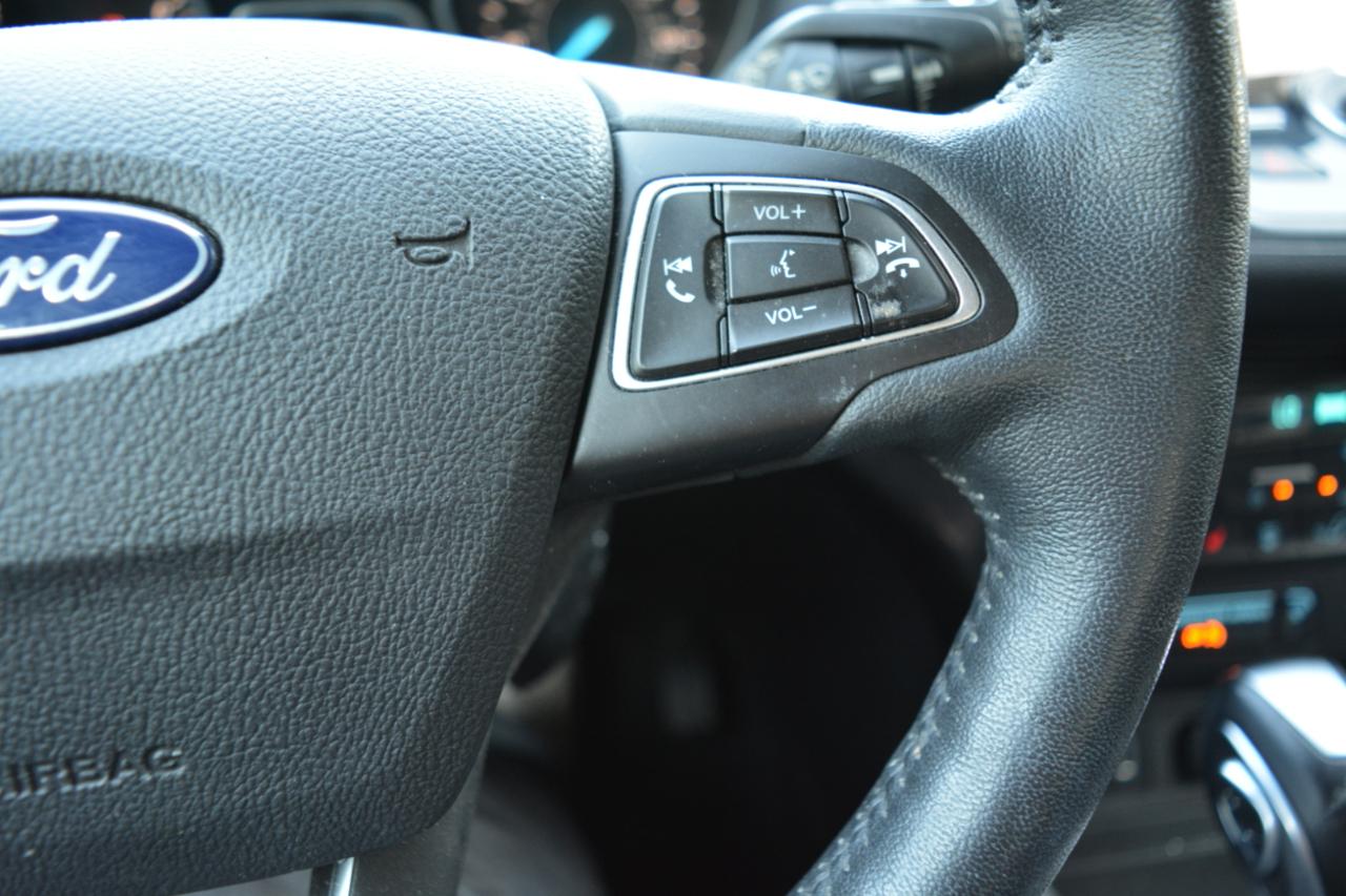 Ford Escape Titanium 4WD 2018