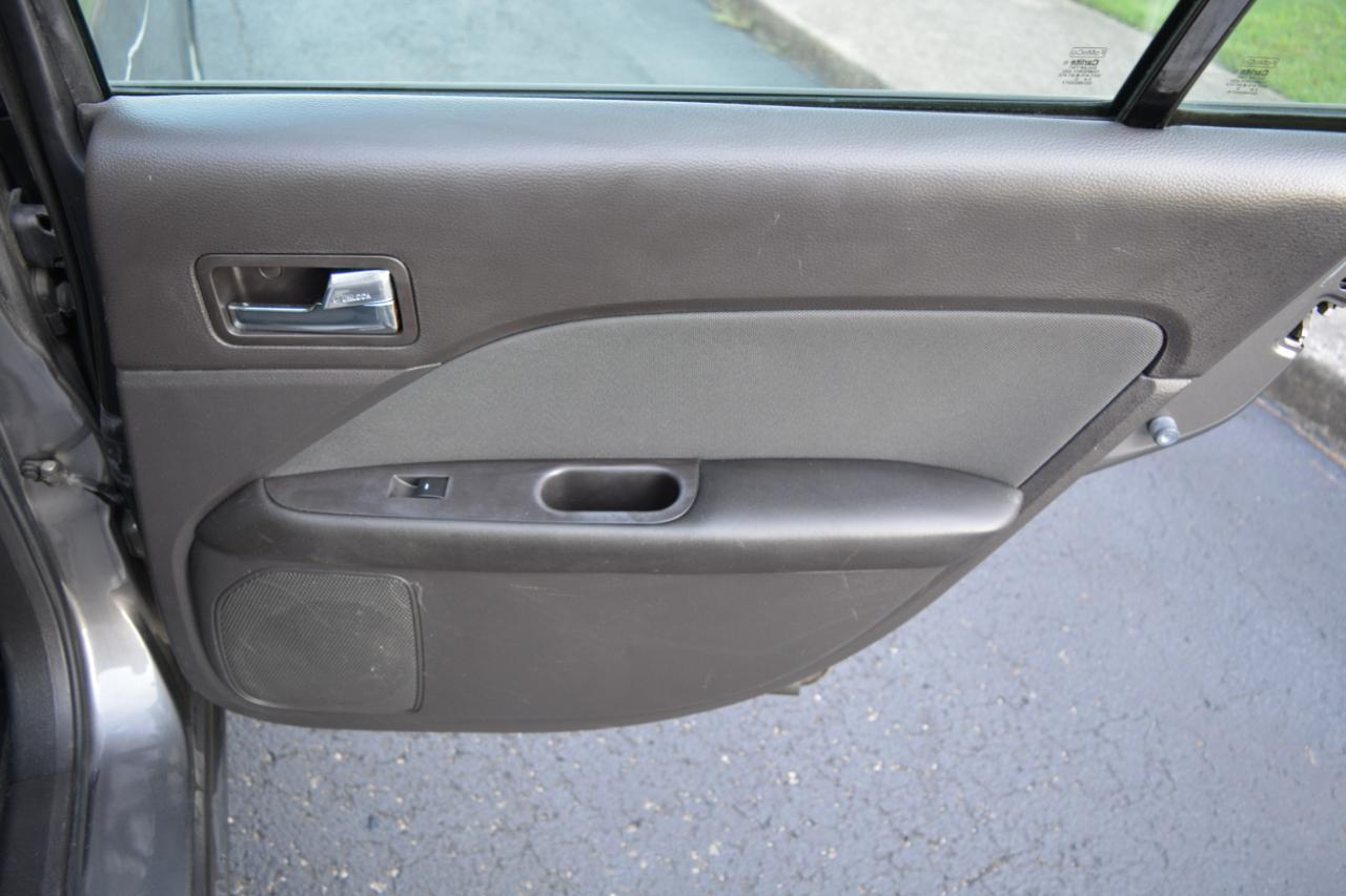 Ford Fusion V6 SE 2011