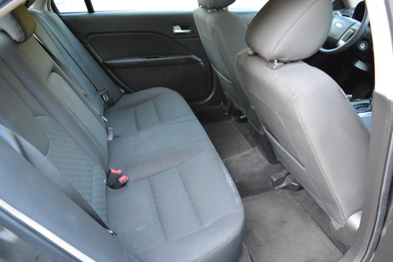 Ford Fusion V6 SE 2011