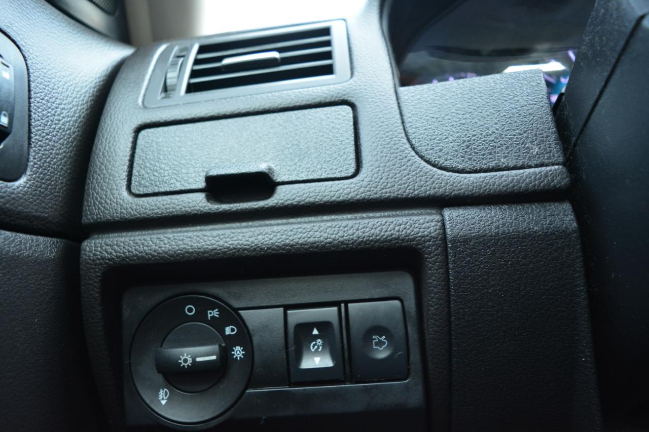 Ford Fusion V6 SE 2011