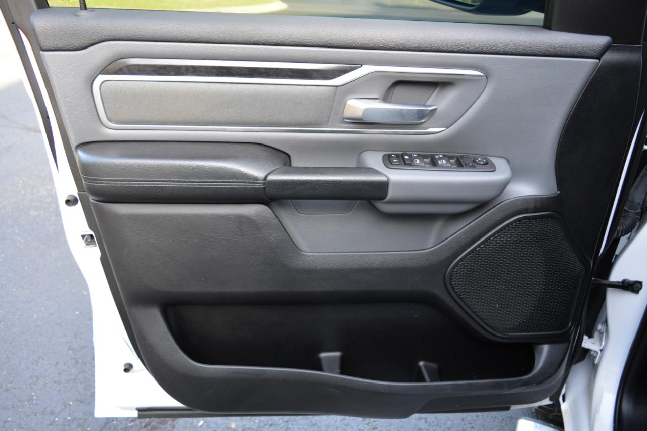 RAM 1500 Big Horn Quad Cab 2WD 2022