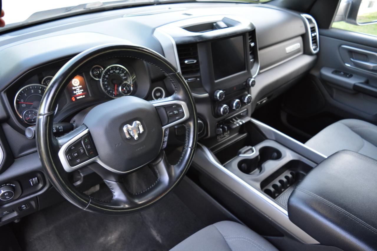RAM 1500 Big Horn Quad Cab 2WD 2022
