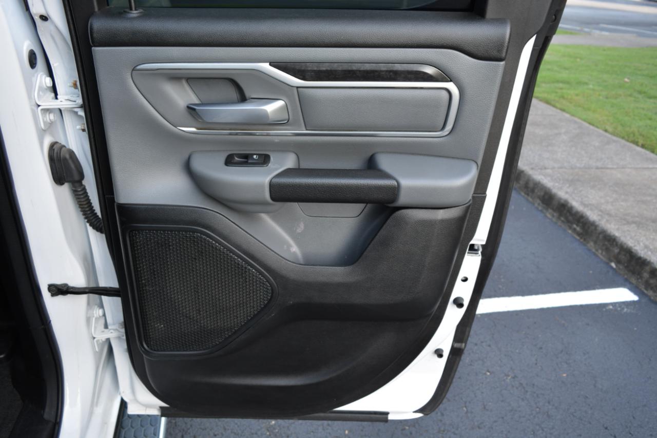 RAM 1500 Big Horn Quad Cab 2WD 2022