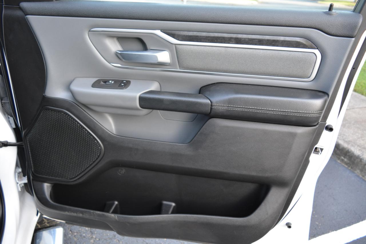 RAM 1500 Big Horn Quad Cab 2WD 2022