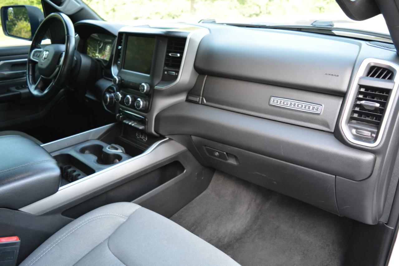 RAM 1500 Big Horn Quad Cab 2WD 2022