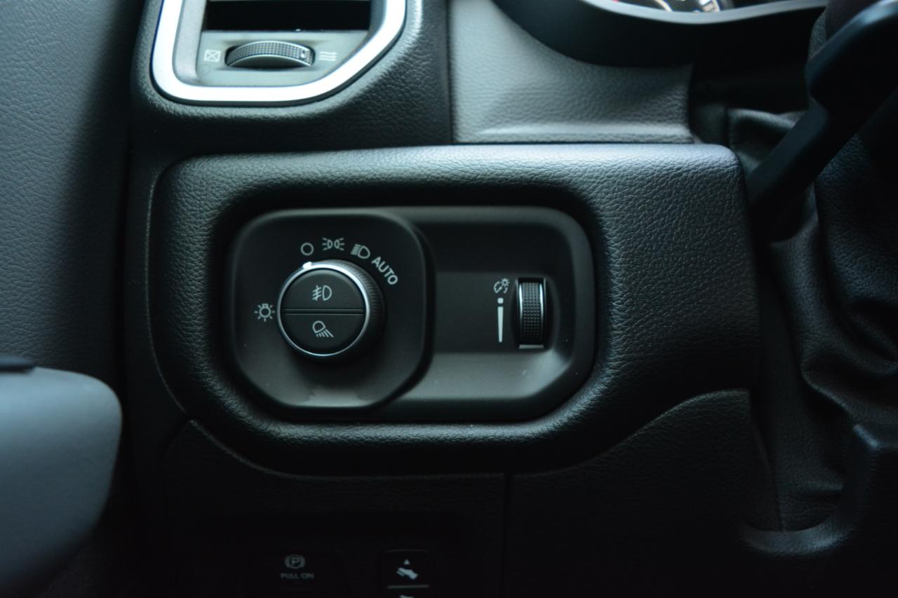 RAM 1500 Big Horn Quad Cab 2WD 2022