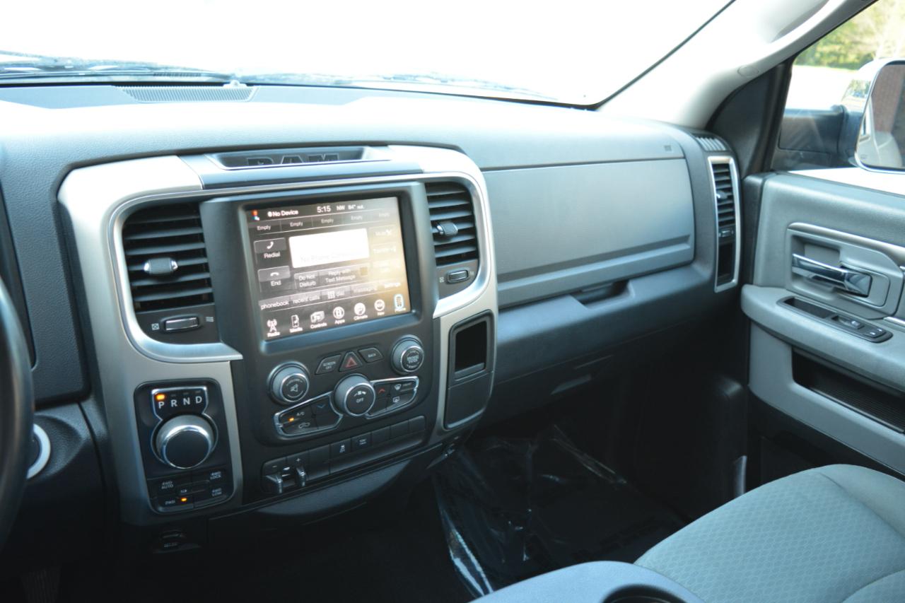 RAM 1500 SLT Crew Cab SWB 4WD 2015