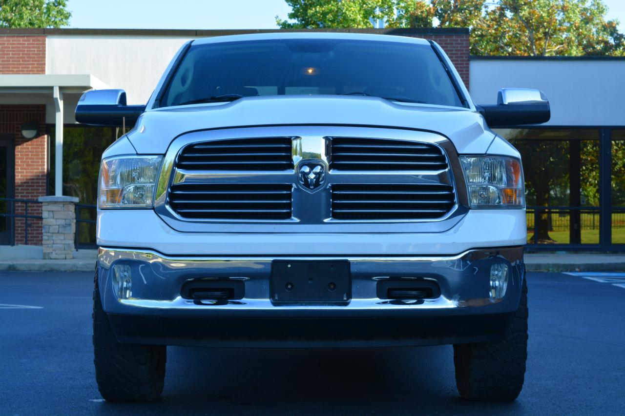 RAM 1500 SLT Crew Cab SWB 4WD 2015