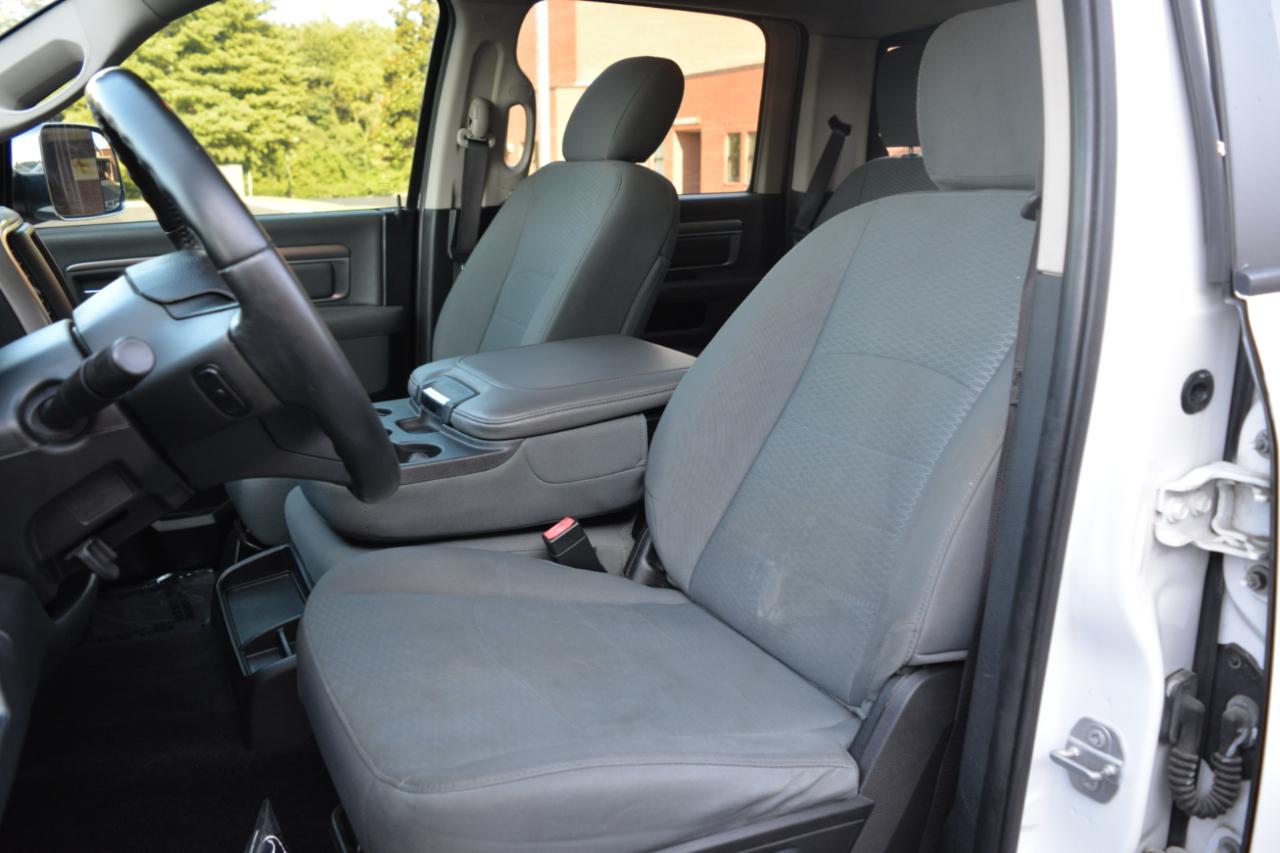 RAM 1500 SLT Crew Cab SWB 4WD 2015