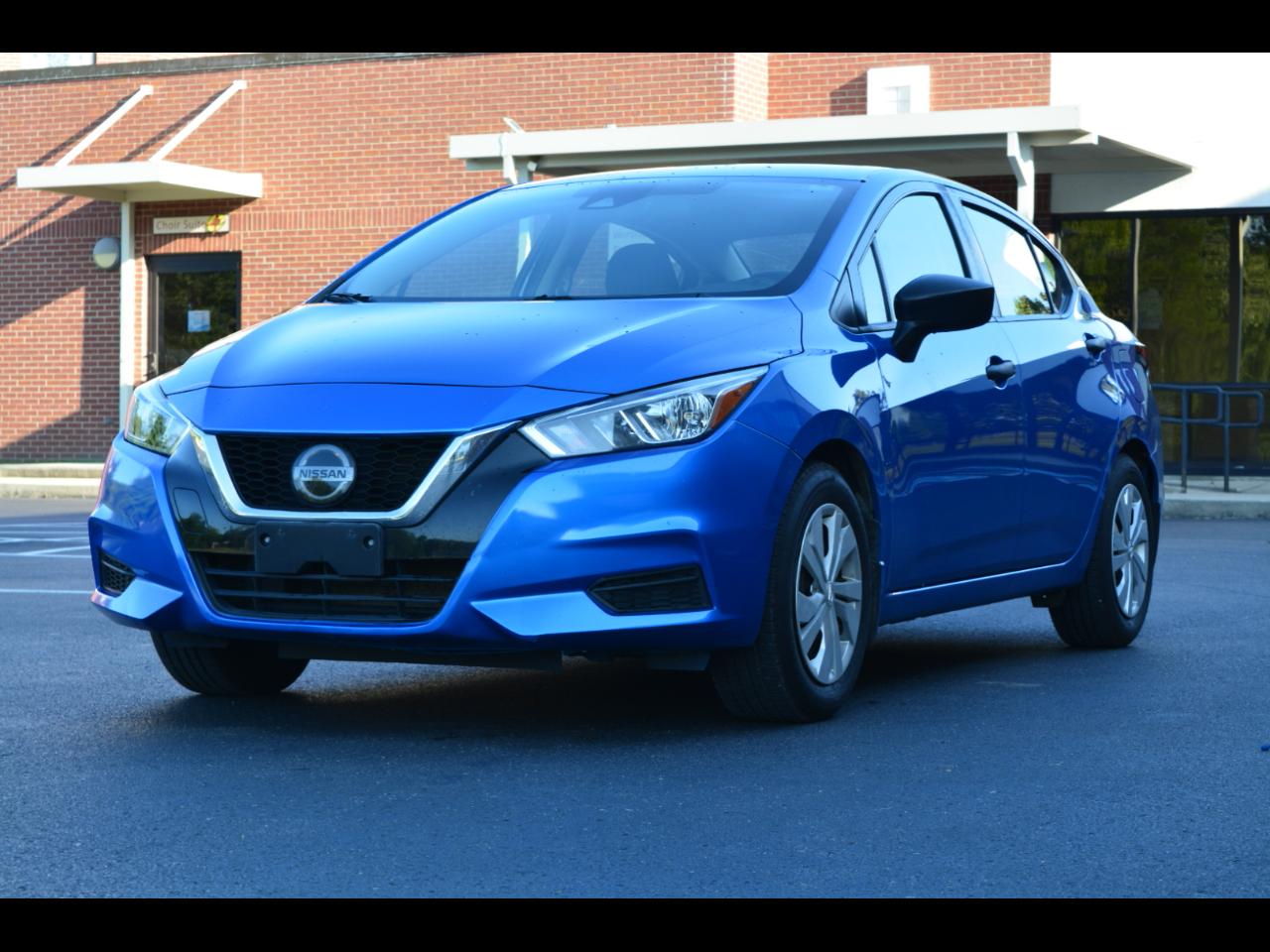 Nissan Versa S 5MT 2020