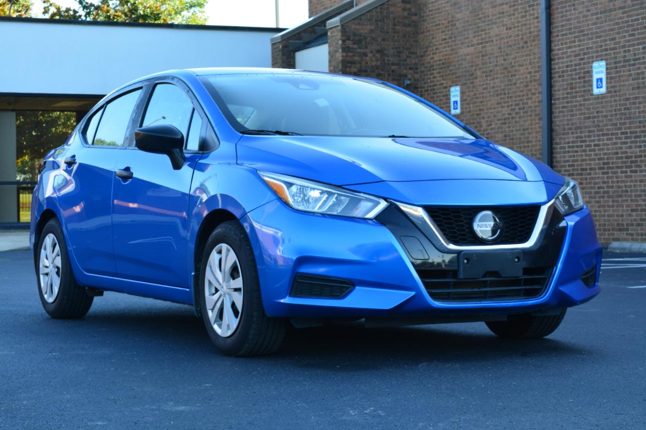 Nissan Versa S 5MT 2020