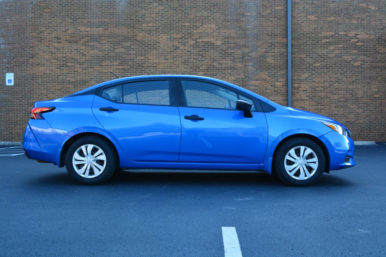 Nissan Versa S 5MT 2020